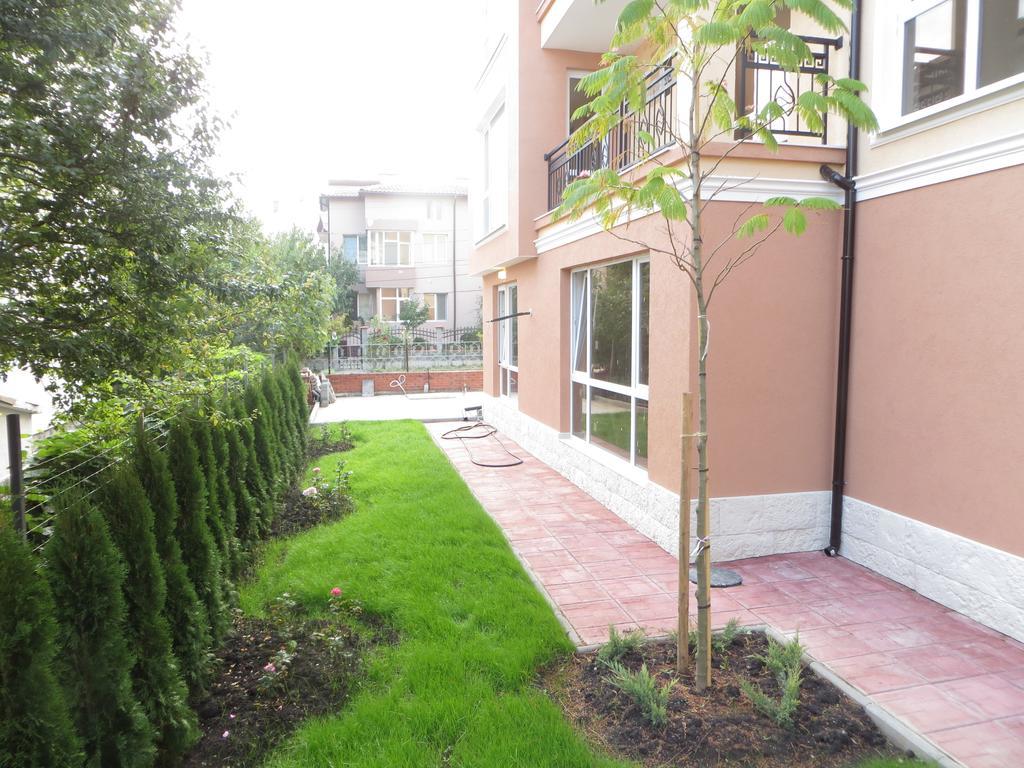 Emona Apartment ブルガス エクステリア 写真